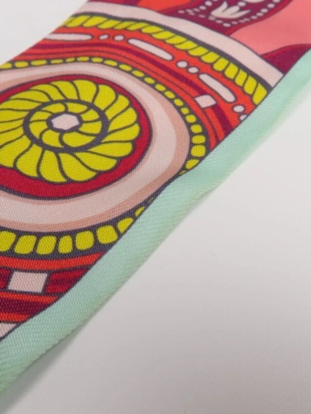 Hermès Multicolor Silk Twilly Scarf Aqua Pink Red with Box | 86 cm